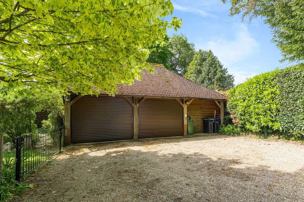Additional image 4 of 4 bed detached house to rentStock Lane, Landford, Salisbury SP5