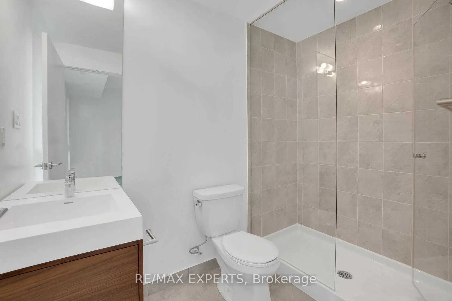 Additional image 12 of 1709 Bur Oak Avenue 309