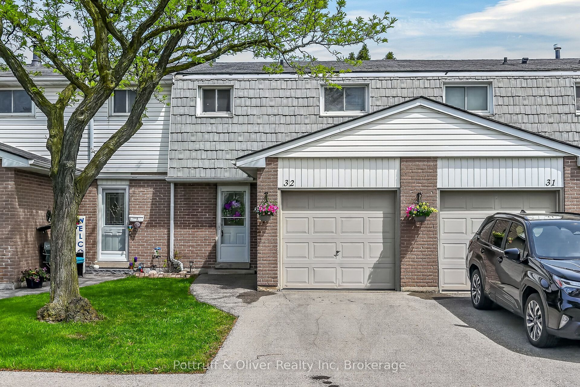32-1350 Limeridge Road E, Hamilton, ON, L8W 1L6