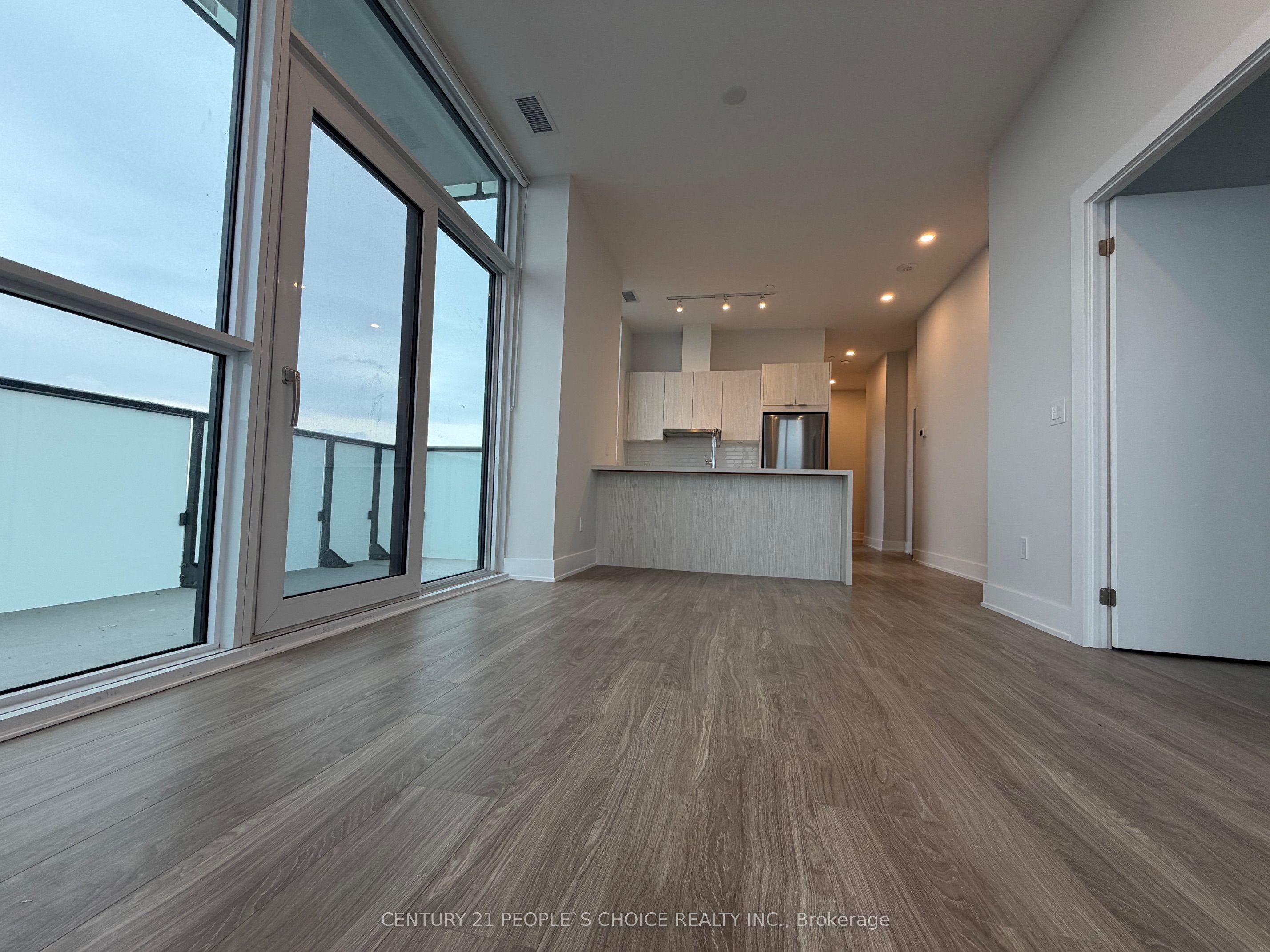 PH 05-430 Square One Drive, Mississauga, ON, L5B 0R6