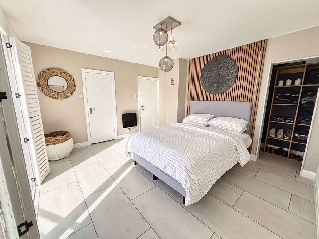 Additional image 17 of 4 bed detached house for saleCarlton Place, Porthcawl CF36