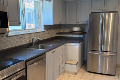 Additional image 8 of UPPER MAIN-90 Billington Crescent, Toronto, ON, M3A 2G6