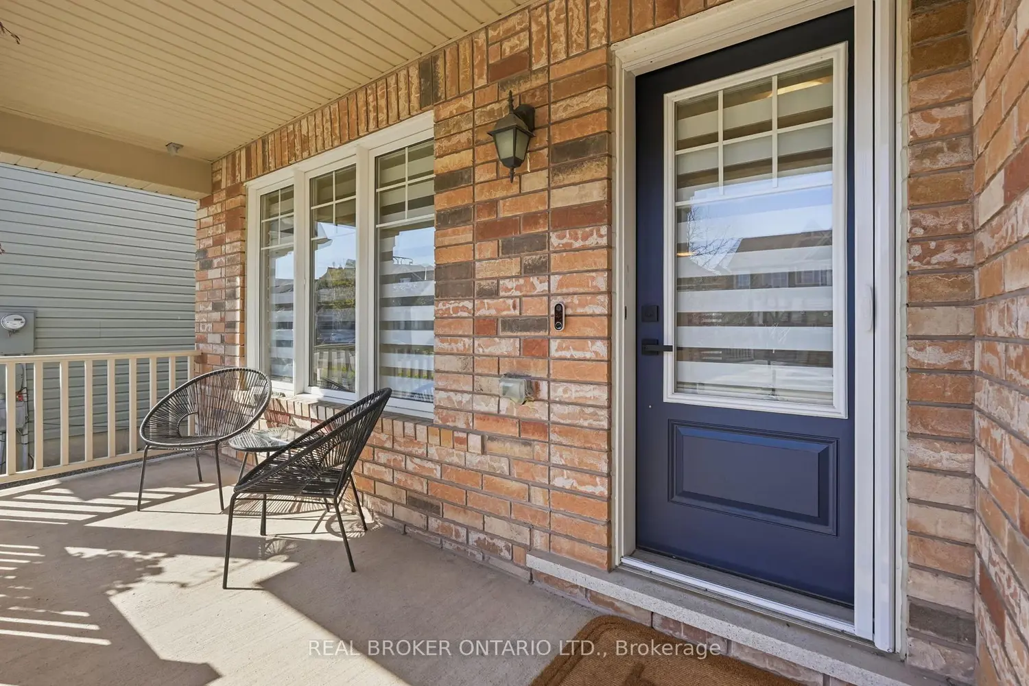 1119 Solomon Court photo 2