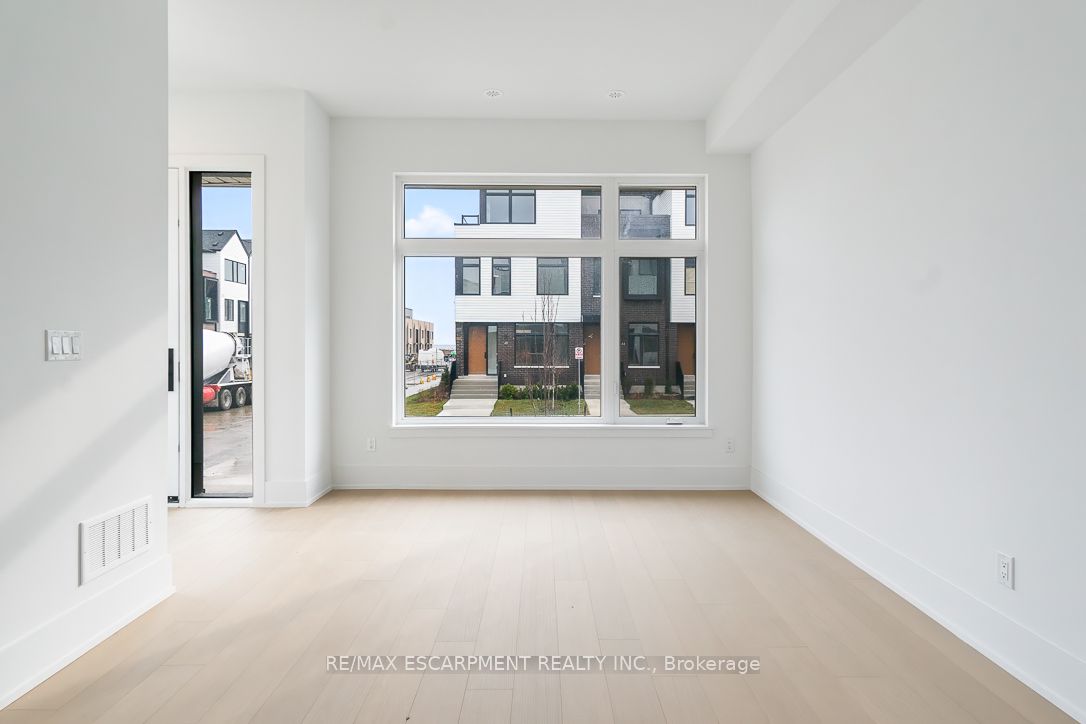 Additional image 5 of 19-20 Lou Parsons Way, Mississauga, ON, L5H 0B2