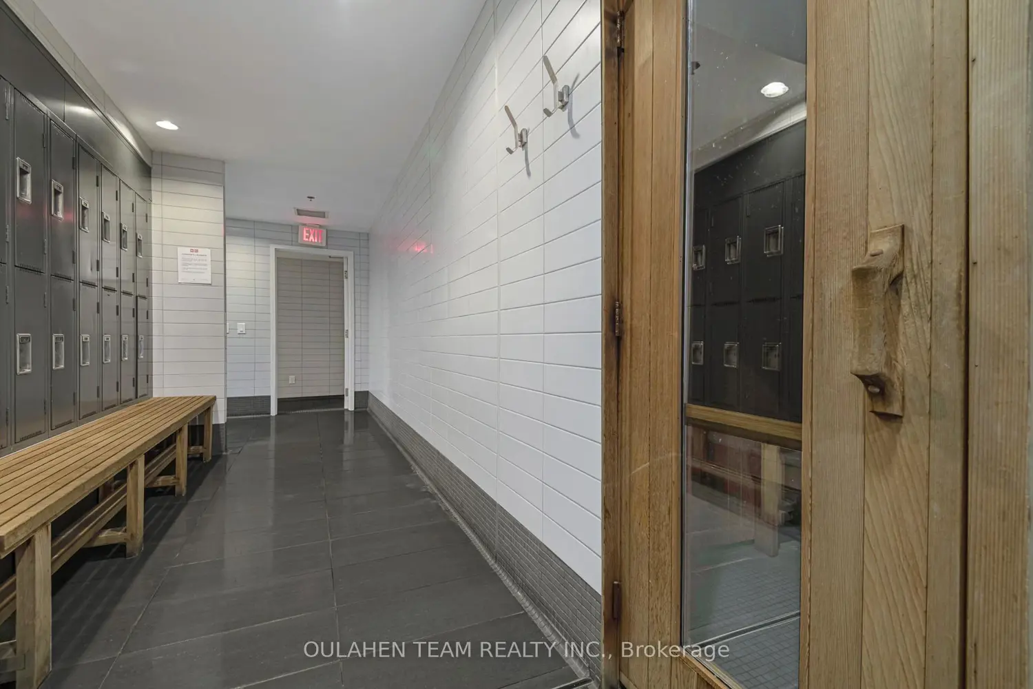 Additional image 11 of 21 Carlton Street 1105