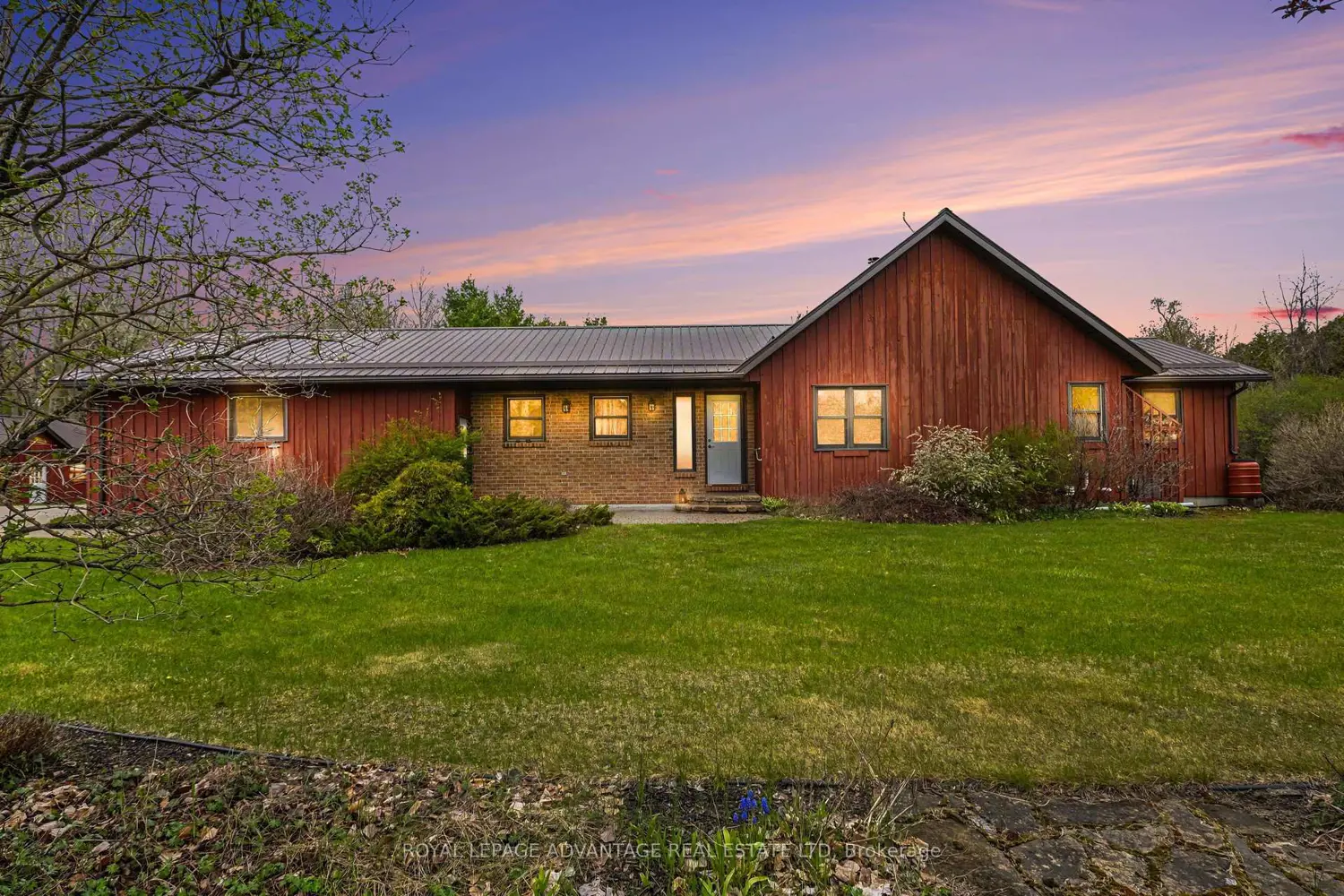 2844 Tennyson Road photo 4