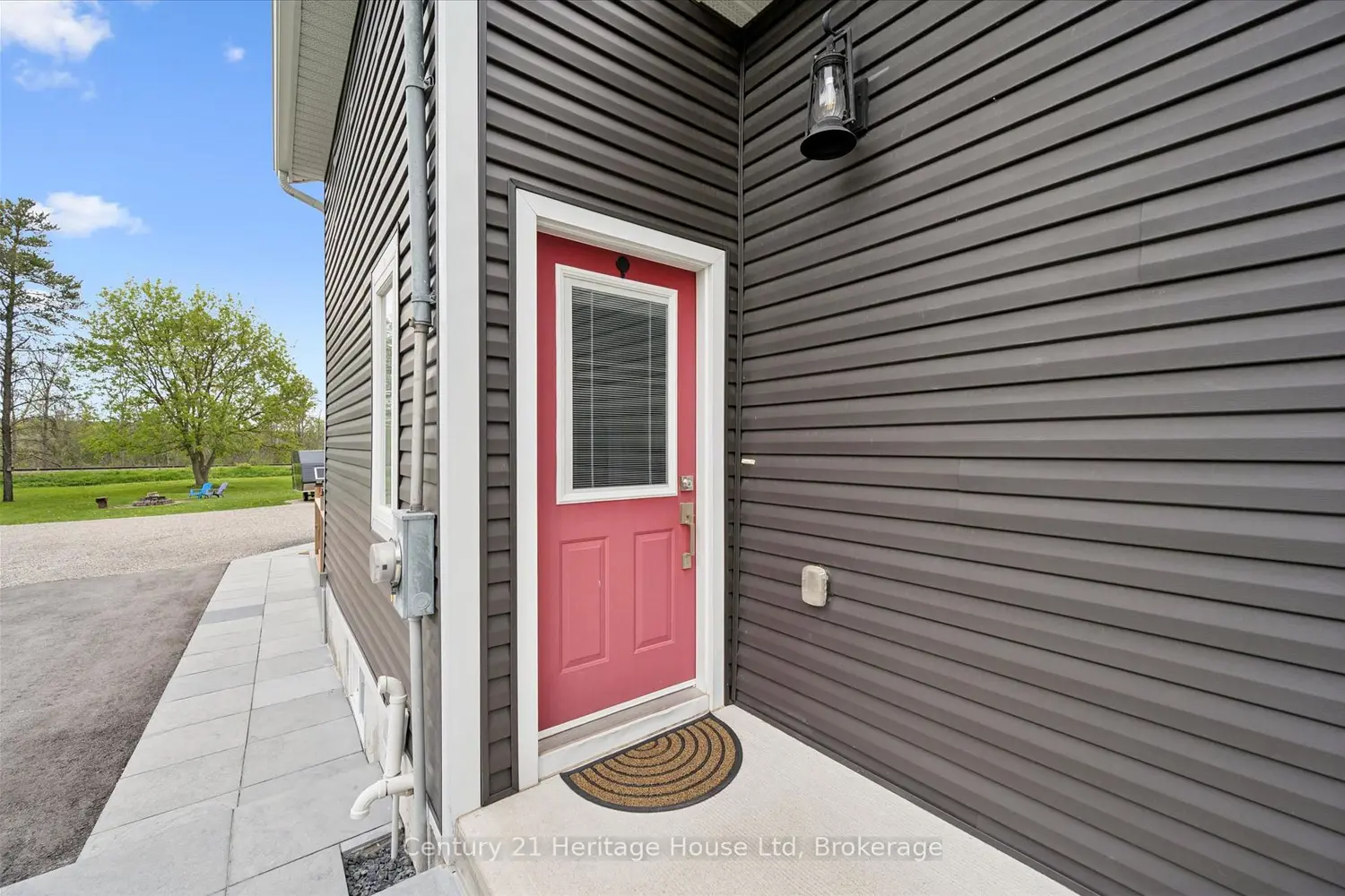 584077 Beachville Road photo 4