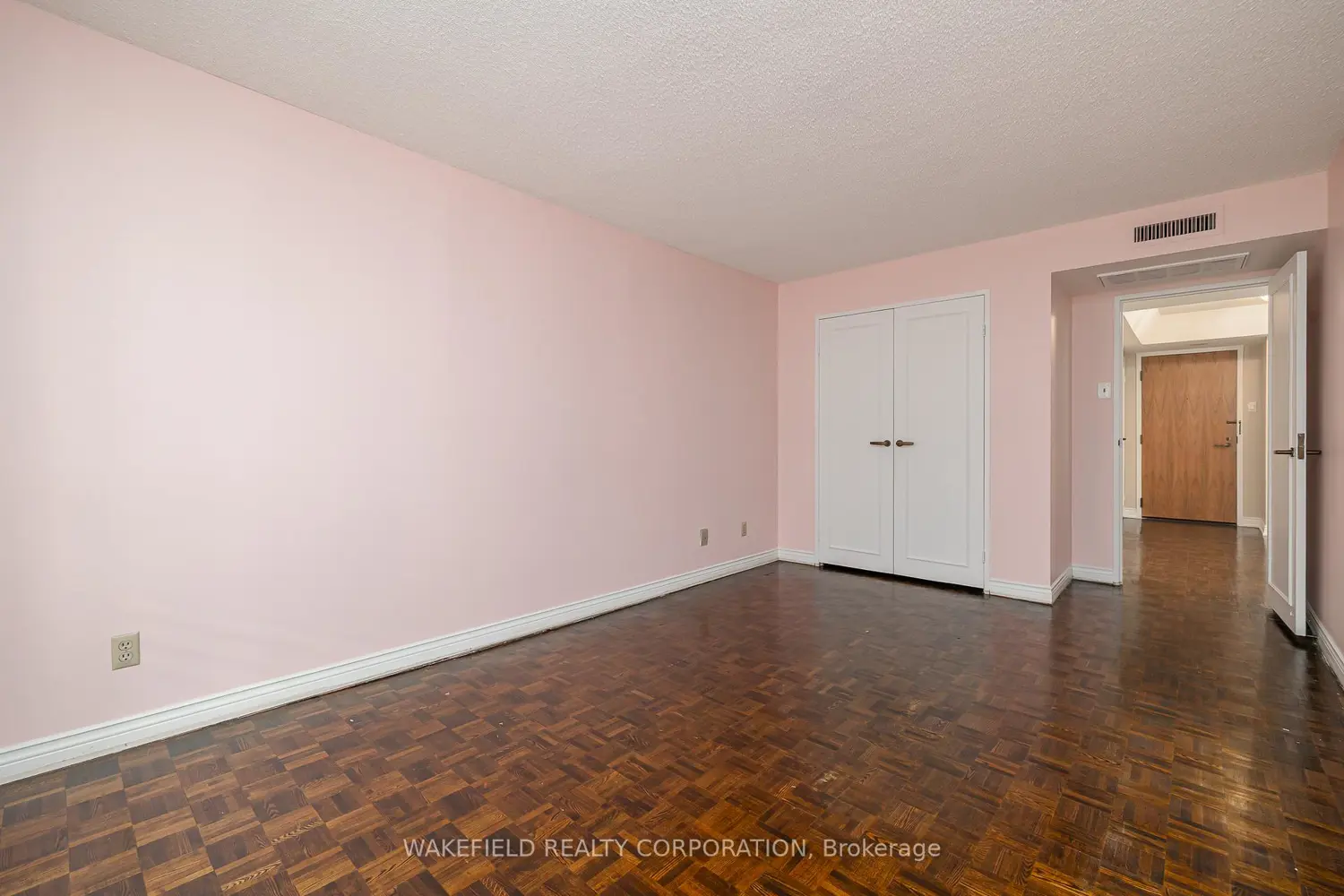 61 St Clair Avenue 505 photo 5