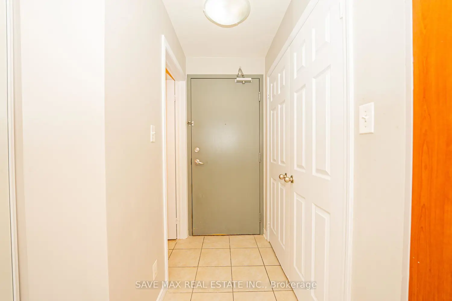 Additional image 6 of 3075 Thomas Street 213