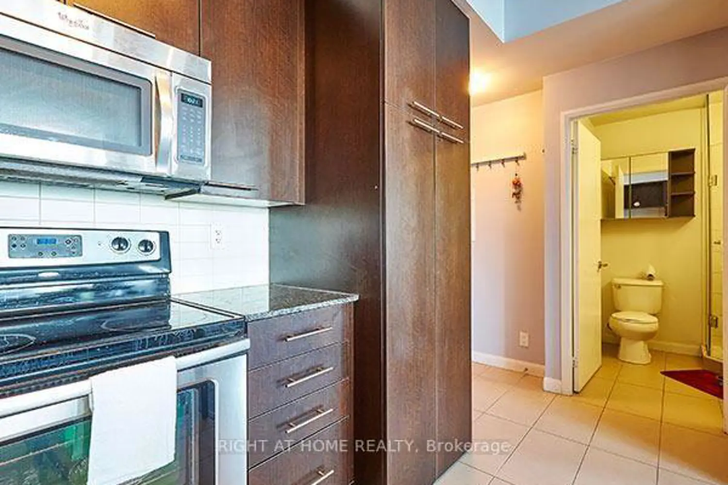 500 Sherbourne Street 2701 photo 5