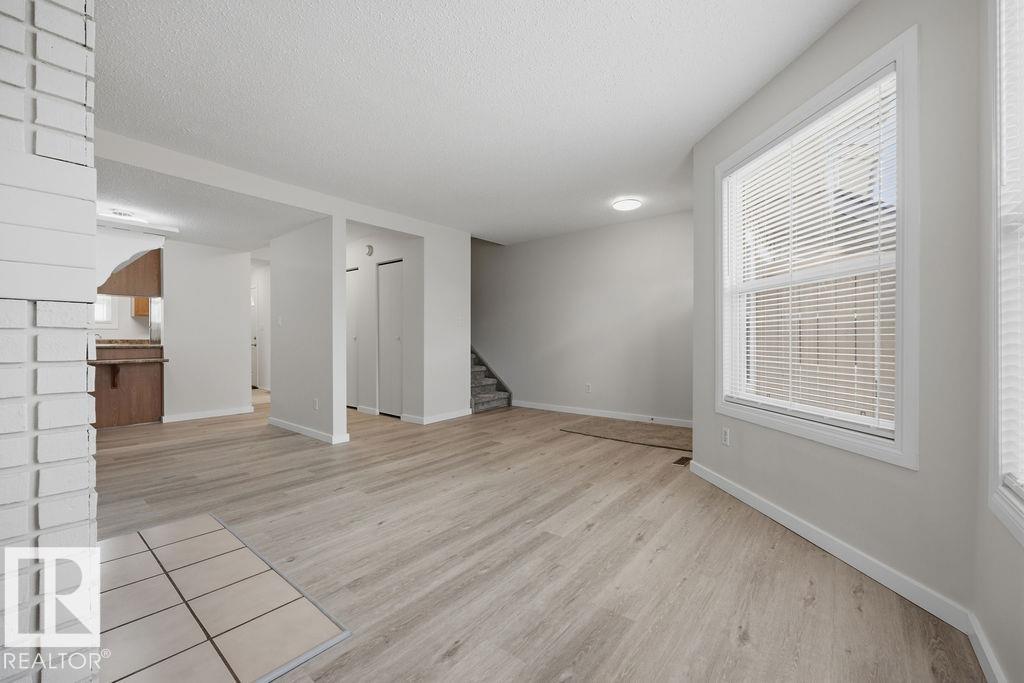 Additional image 6 of 10473 24 Avenue NW, Edmonton, AB, T6J4S2