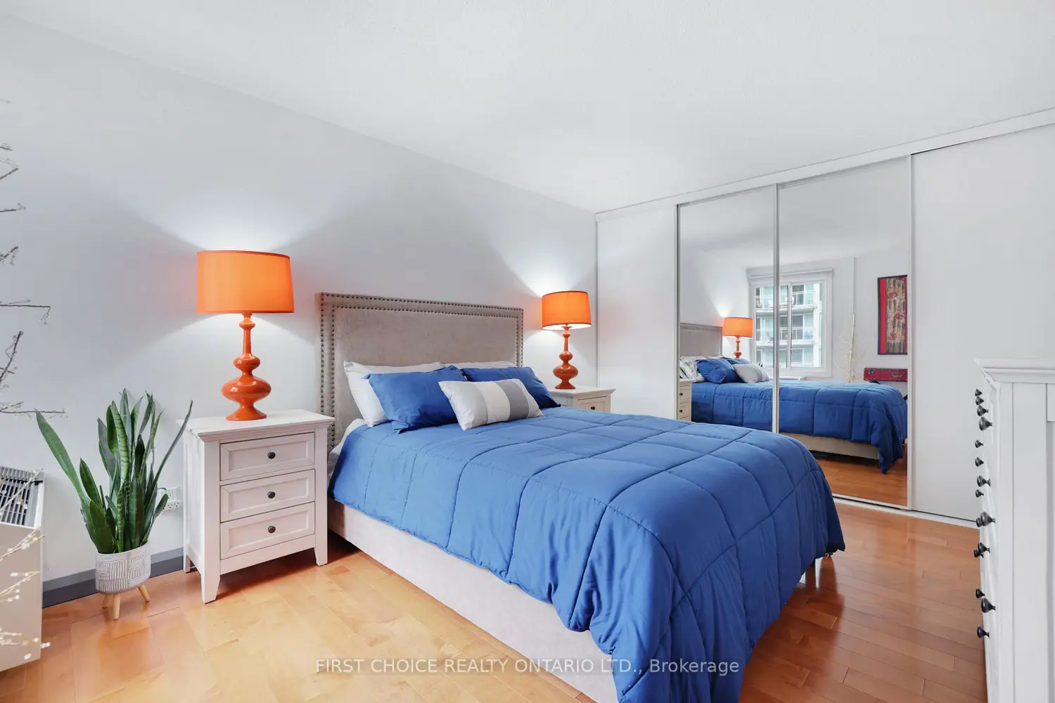 Additional image 7 of 141 Somerset Street 703
