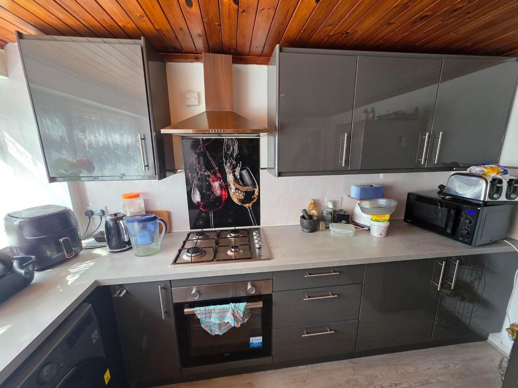 Additional image 2 of 3 bed end terrace house to rentAsh Grove, Llandough, Penarth CF64