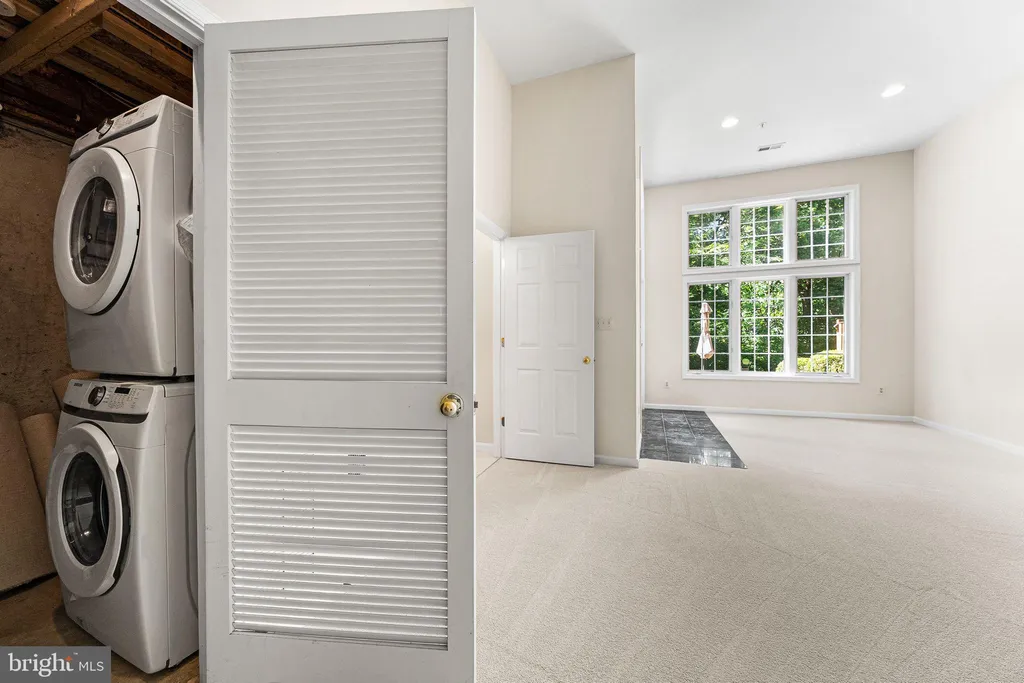 Additional image 13 of 135 Wootton Oaks Court, Rockville, MD 20852