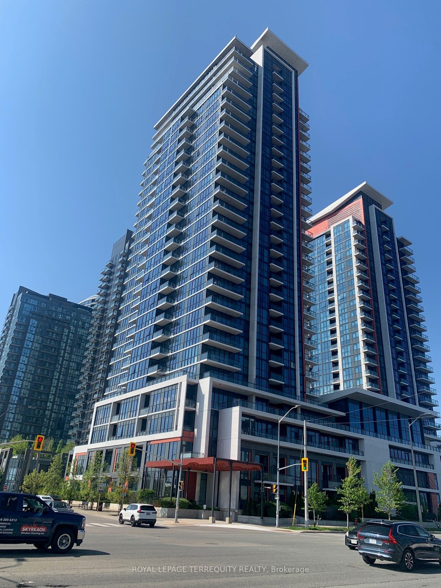 703-75 Eglinton Avenue W, Mississauga, ON, L5R 0E5