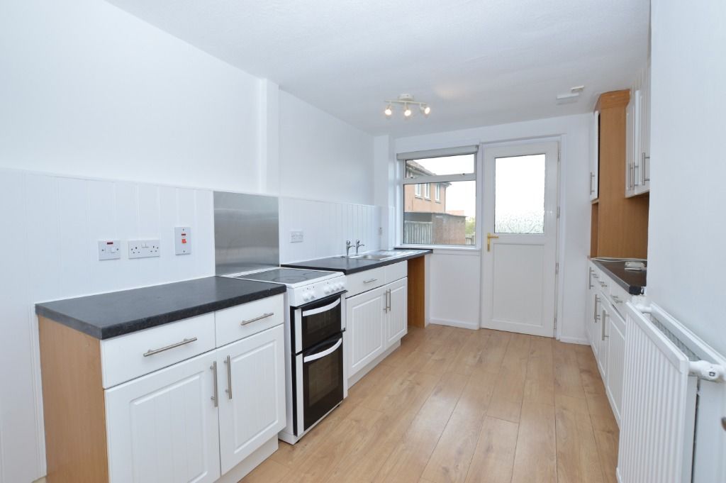 Additional image 4 of 3 bed terraced house to rentReid Place, Glenrothes KY6