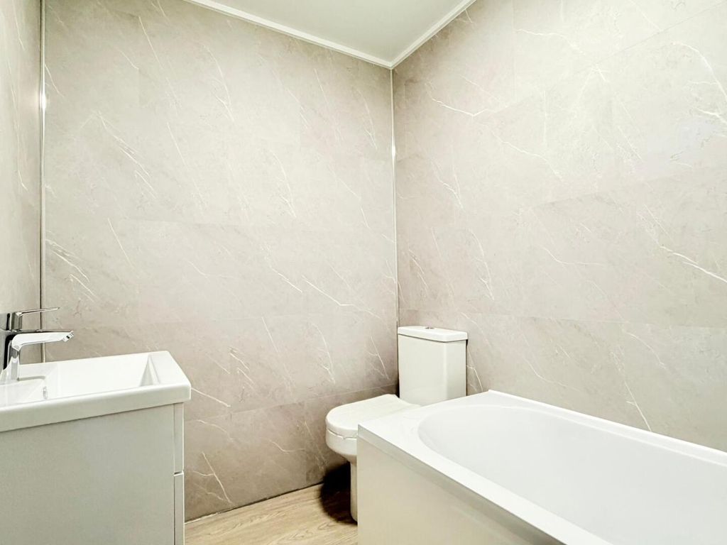Additional image 16 of 2 bed flat to rentHigh Street, Perth PH1