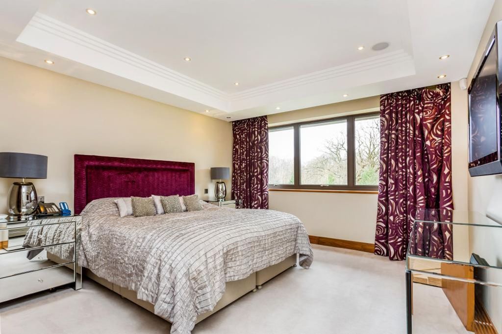 Additional image 6 of 2 bed flat to rentCharters Road, Sunningdale SL5