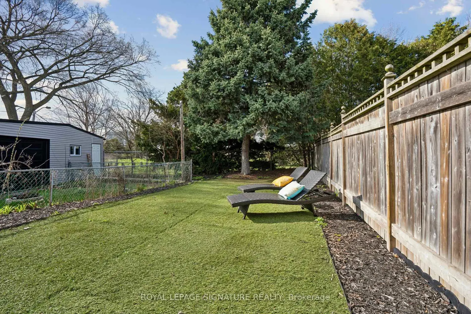 Additional image 20 of 972 Cosburn Avenue