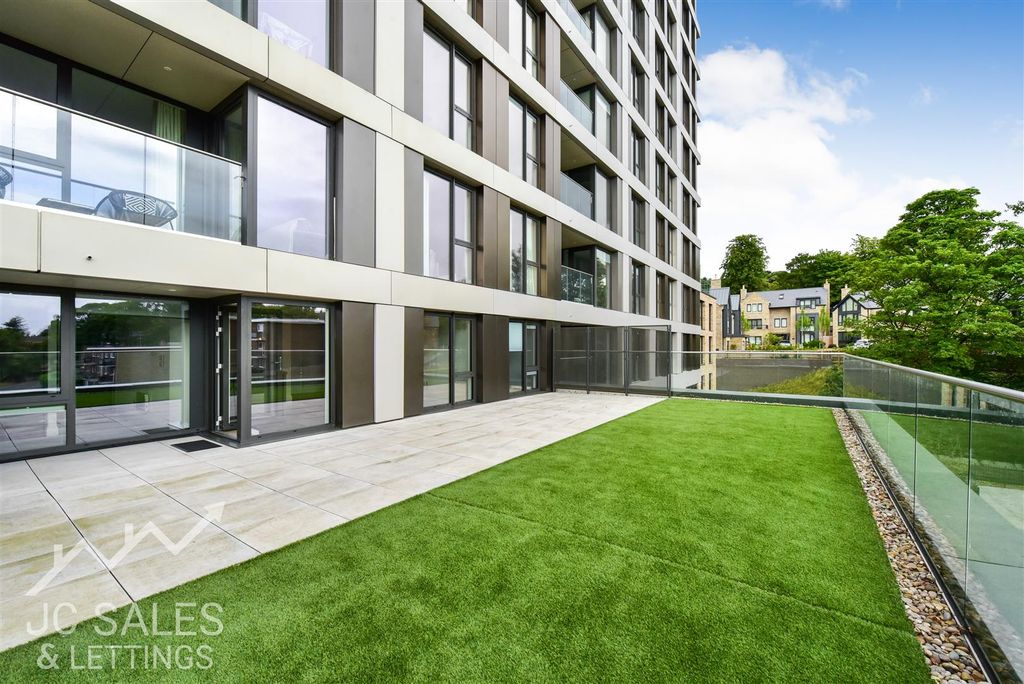 Additional image 3 of 2 bed flat to rentHallam Towers, Fulwood Road, Sheffield S10
