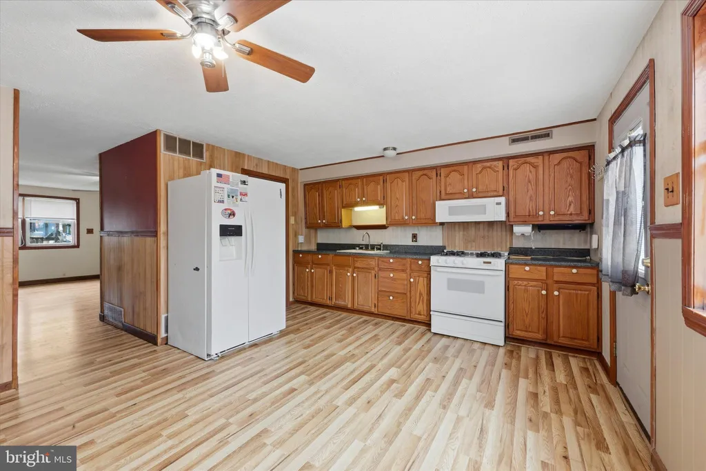 Additional image 5 of 1366 Maple Avenue, Elsmere, DE 19805