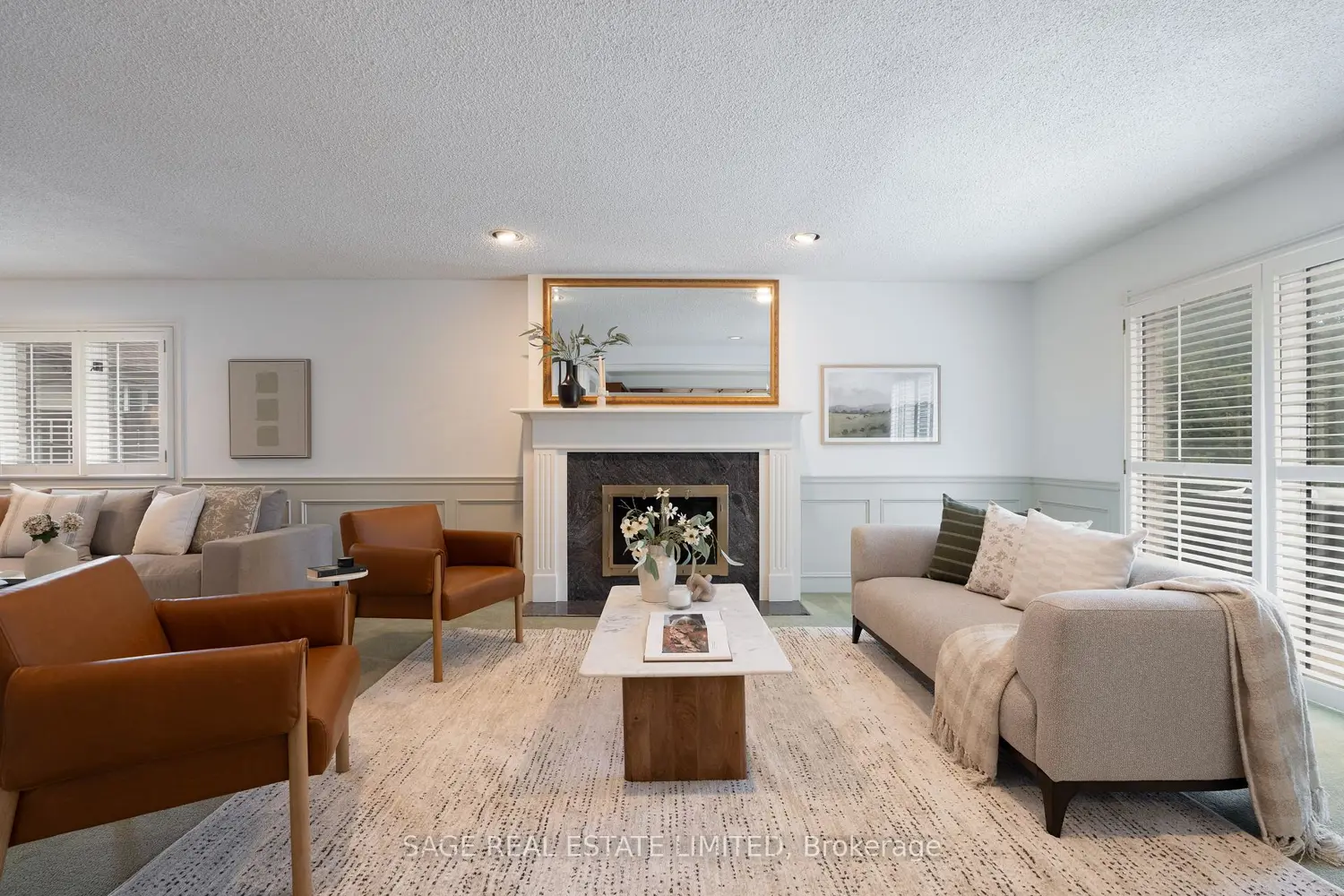 172 Burnhamthorpe Road photo 3