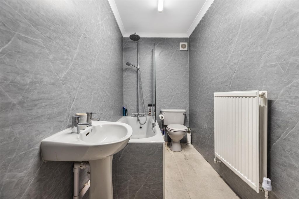 Additional image 15 of 4 bed flat for saleEsplanade, Greenock PA16