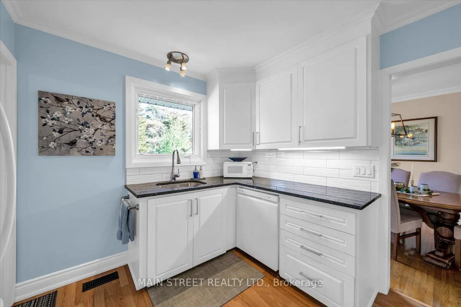 195 Victoria Street photo 4