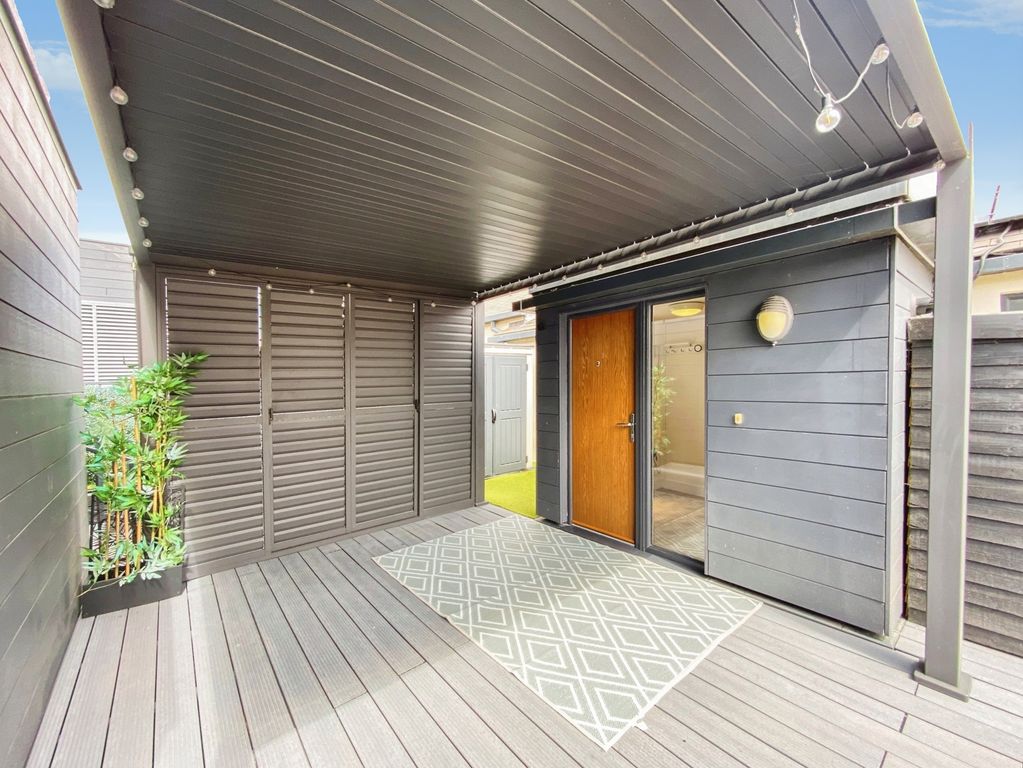 Additional image 2 of 3 bed flat to rentCrown Road, Weston, Bath BA1