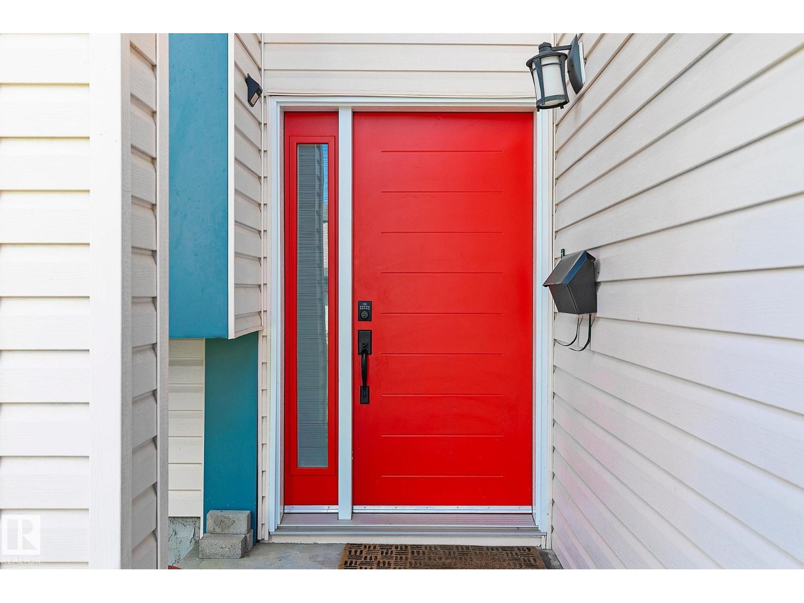 Additional image 2 of 3205 41a Avenue NW, Edmonton, AB, T6T1J4