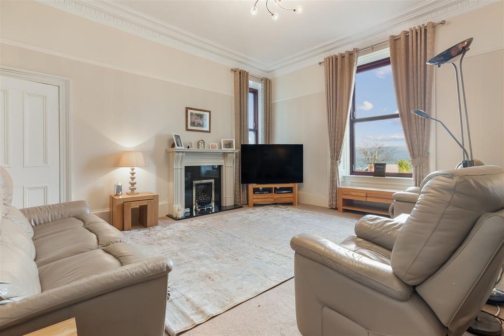 Additional image 5 of 4 bed flat for saleEsplanade, Greenock PA16