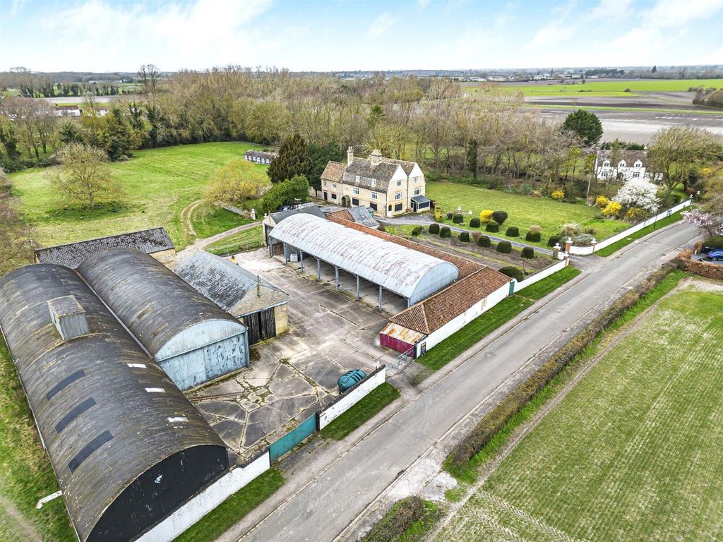 Land for saleDevelopment Opportunity, Commercial End, Swaffham Bulbeck CB25 photo 2