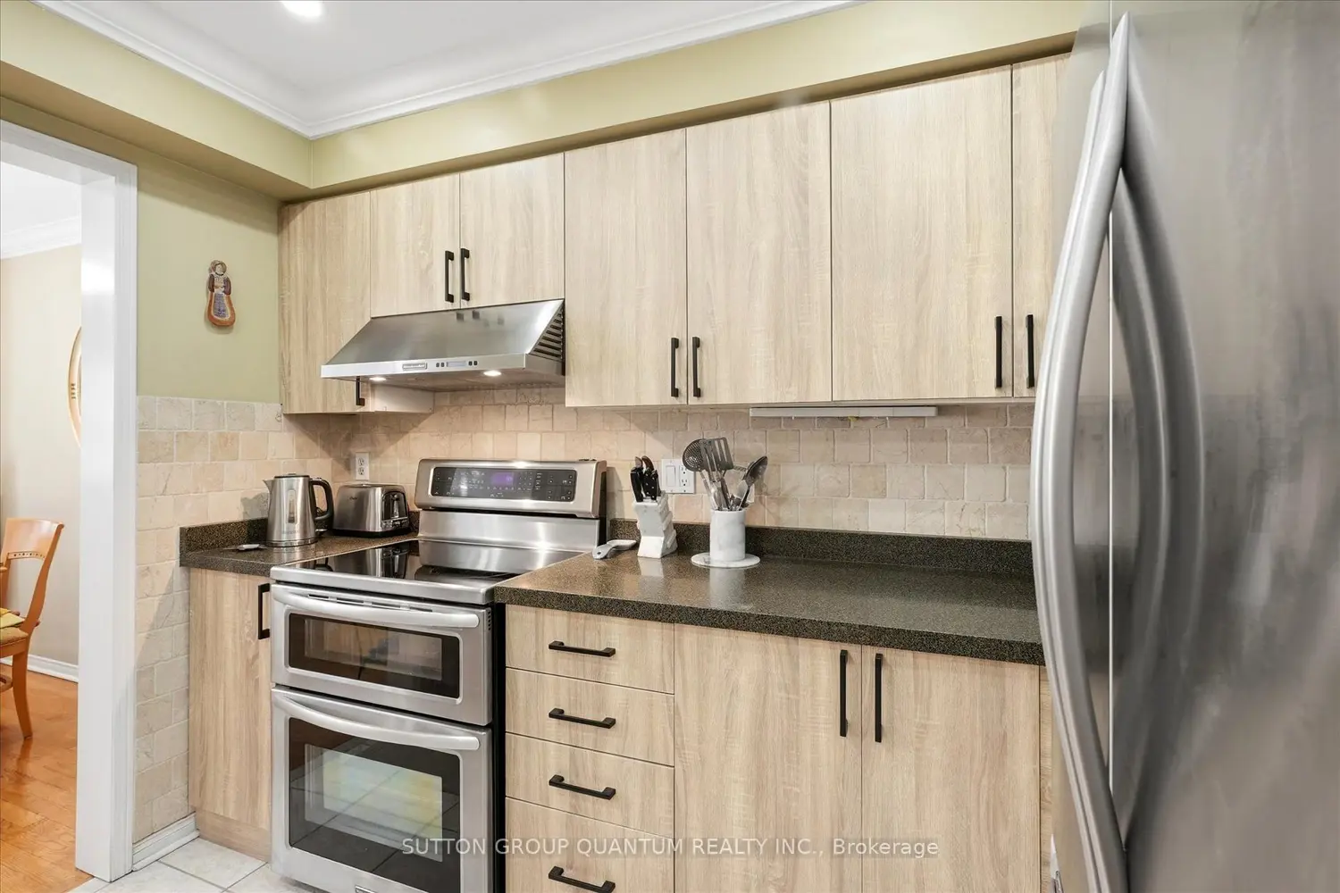 Additional image 9 of 1064 Queen Street 10A