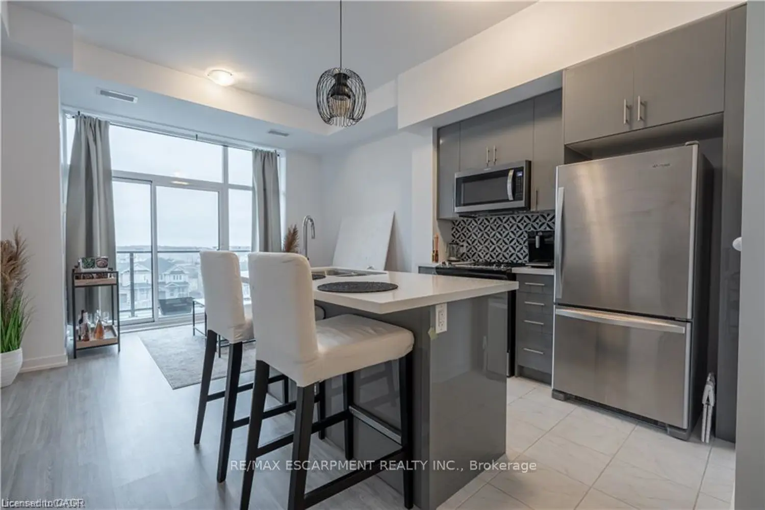 Additional image 3 of 450 Dundas Street 419