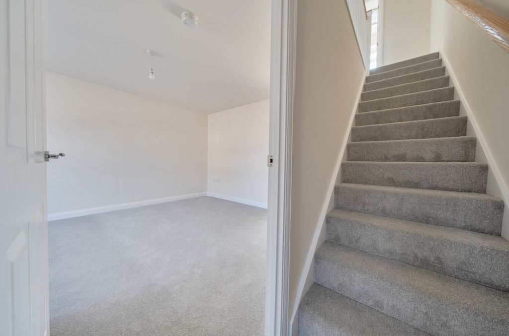 Additional image 5 of 3 bed terraced house to rentSouthwold Drive, Hampton Beach, Peterborough PE7
