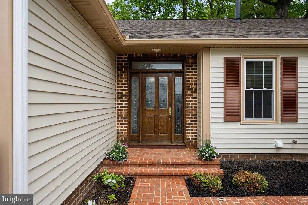 Additional image 6 of 10028 Dellcastle Rd, Gaithersburg, MD 20886