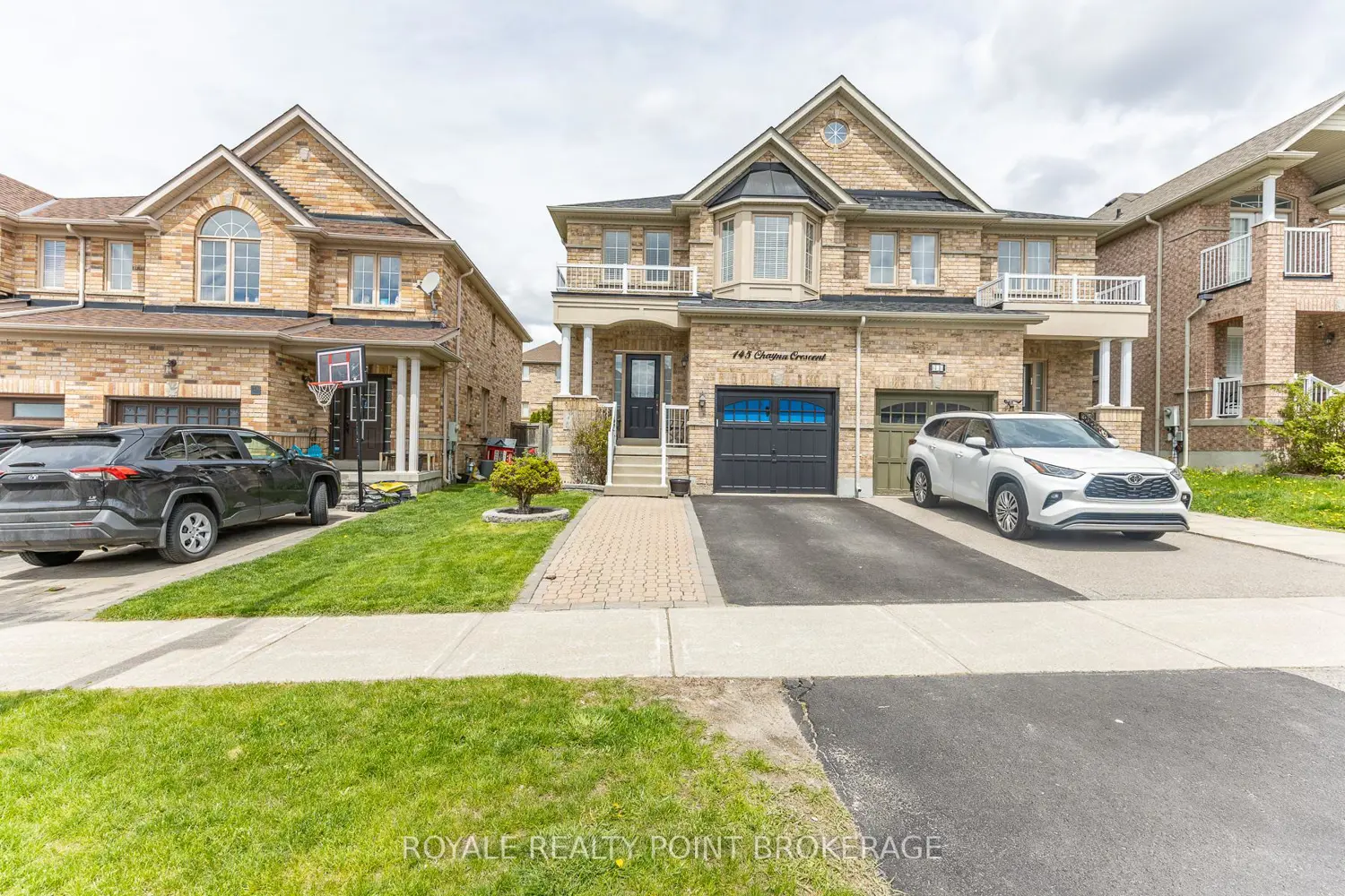 145 Chayna Crescent