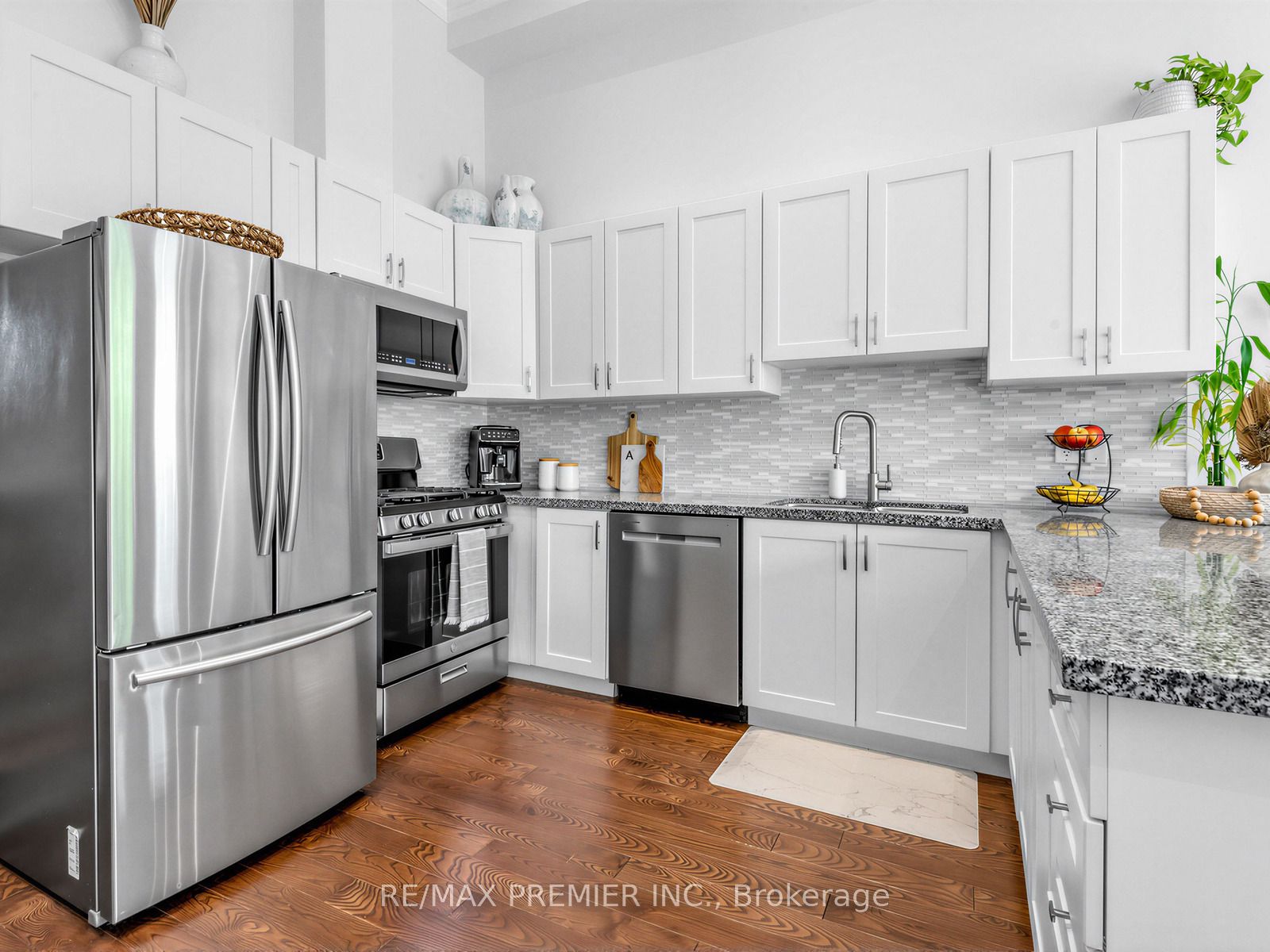 Additional image 6 of 57B Westona Street, Toronto, ON, M9P 2X9