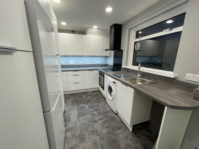 Additional image 7 of 3 bed semi-detached house to rent1 Almond Avenue, Renfrew PA4