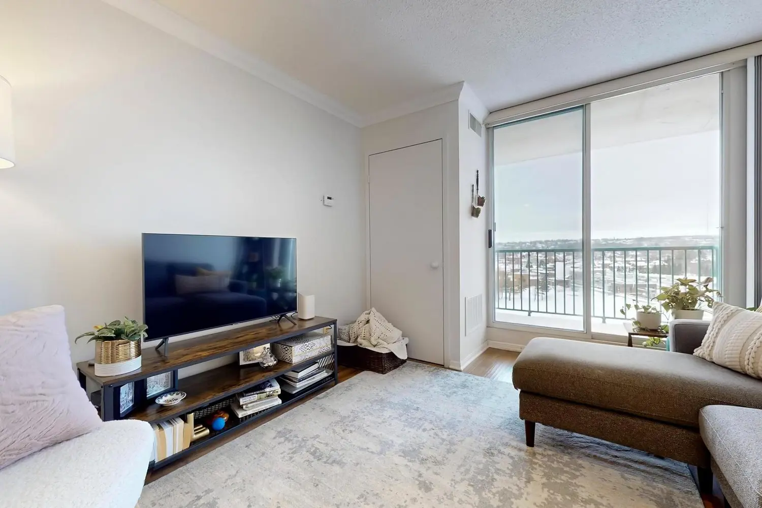 75 Ellen Street 1012