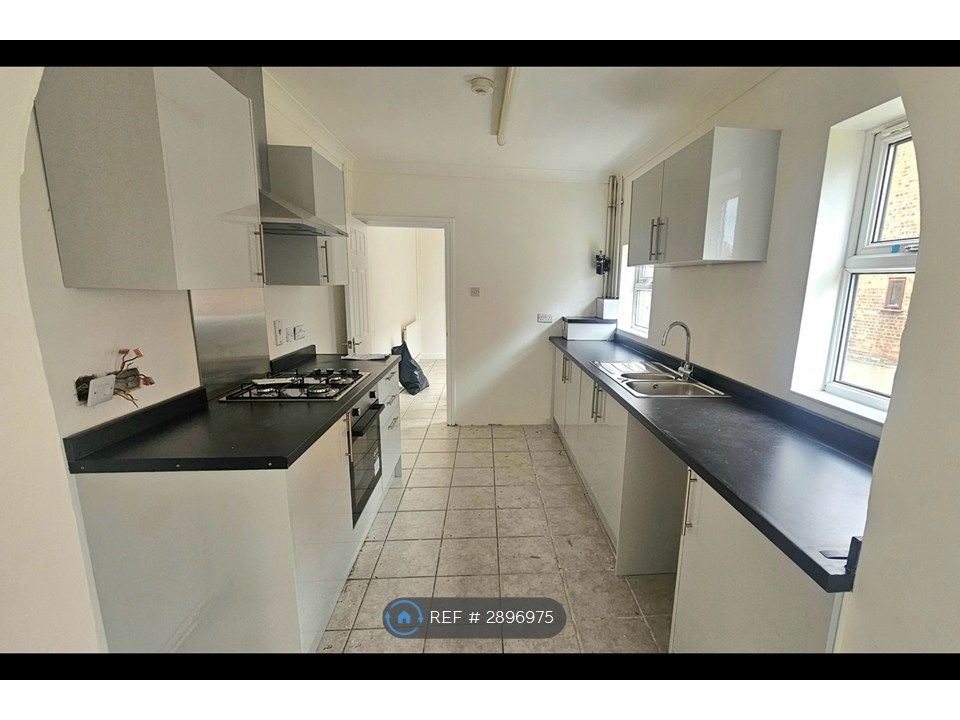 Additional image 3 of 3 bed semi-detached house to rentHarris St, Peterborough PE1