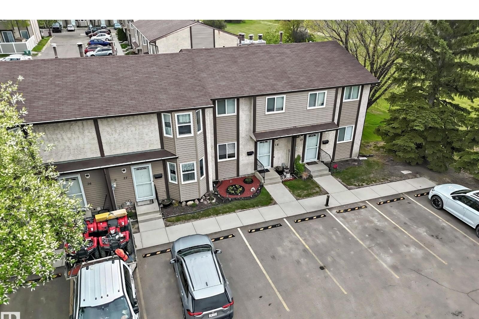 Additional image 7 of 18-10453 20 Avenue NW, Edmonton, AB, T6J5A1