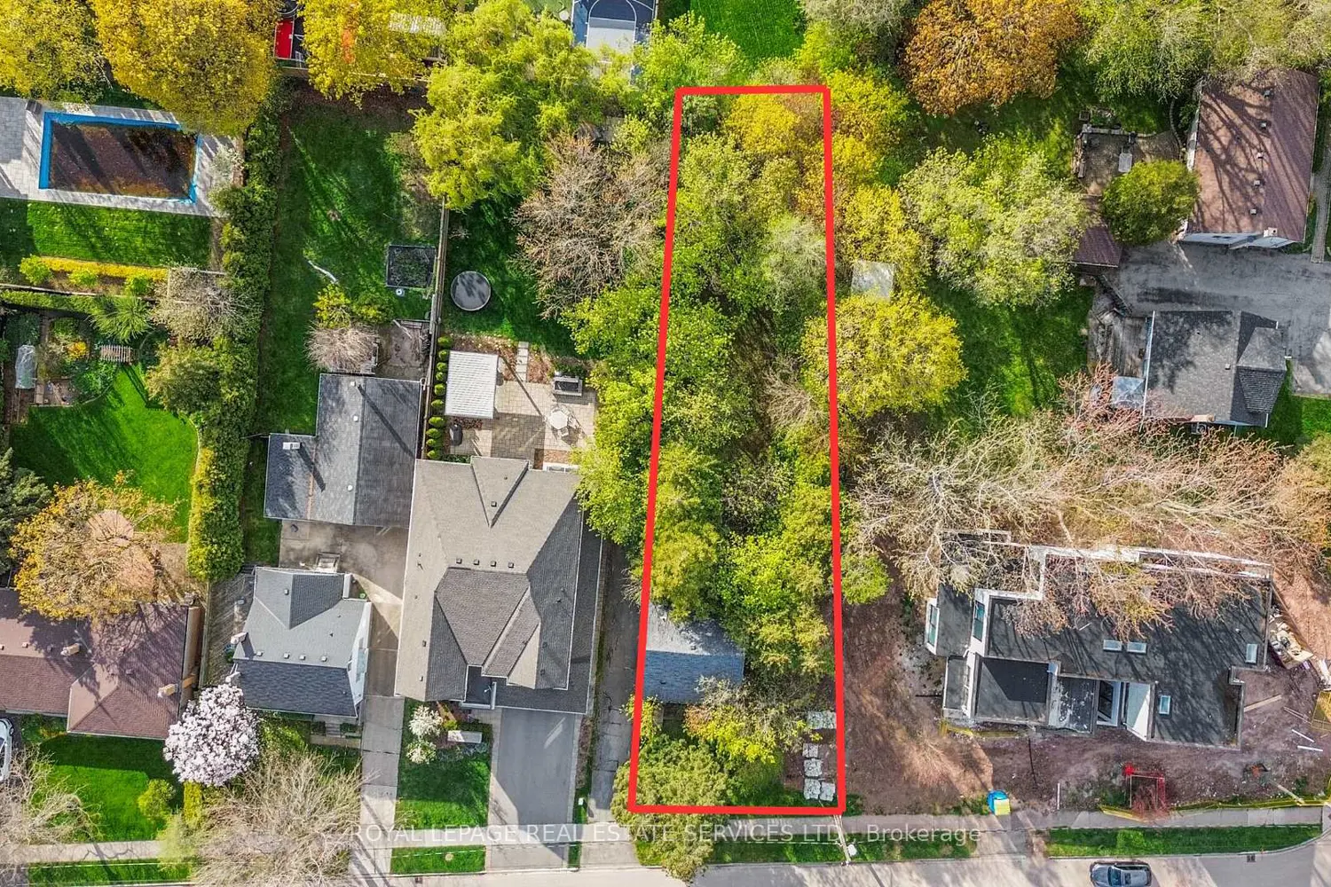 218 Jennings Crescent