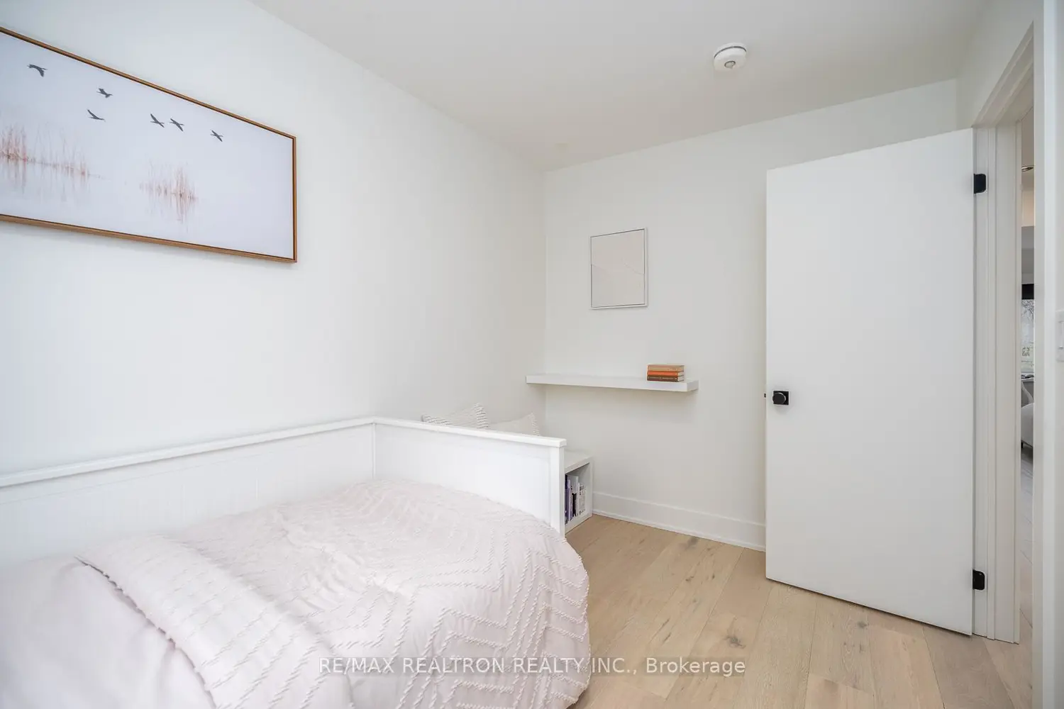 Additional image 8 of 16 Peveril Hill