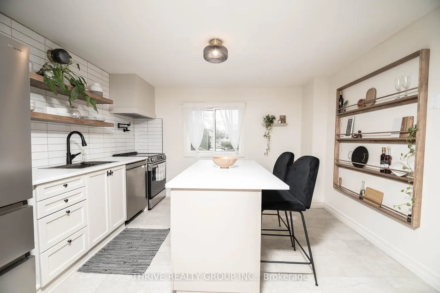 Additional image 9 of 300 Sandringham Crescent 70