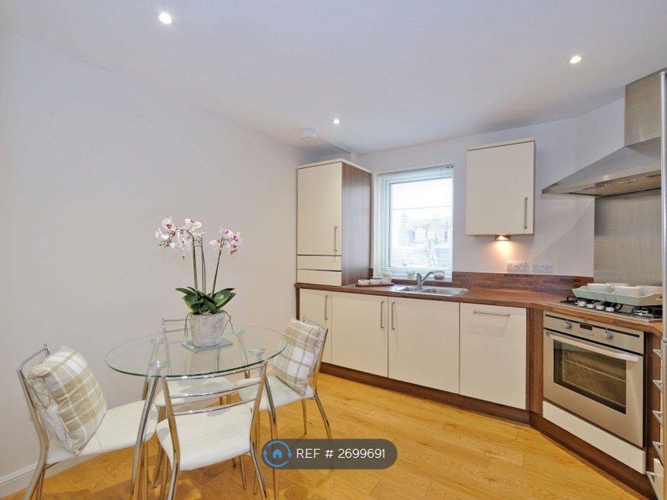 Additional image 2 of 2 bed flat to rentBroomhill Road, Aberdeen AB10