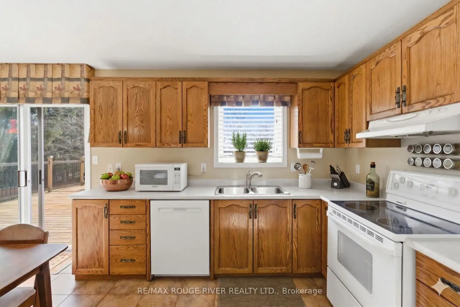 Additional image 3 of 22810 Simcoe Street