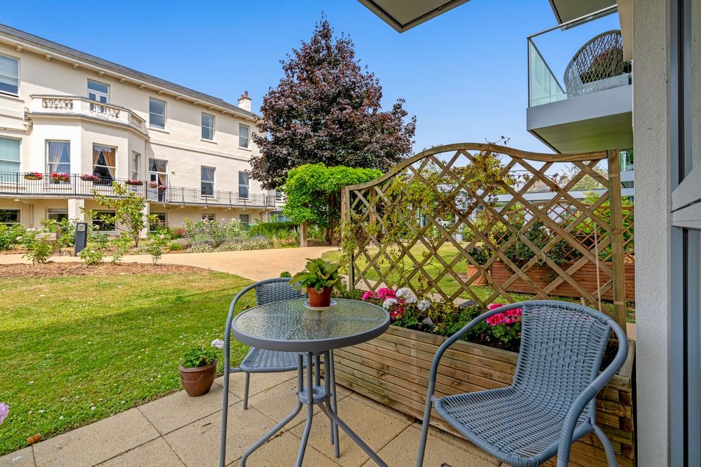 Additional image 2 of 1 bed property for saleLansdown Road, Cheltenham GL50