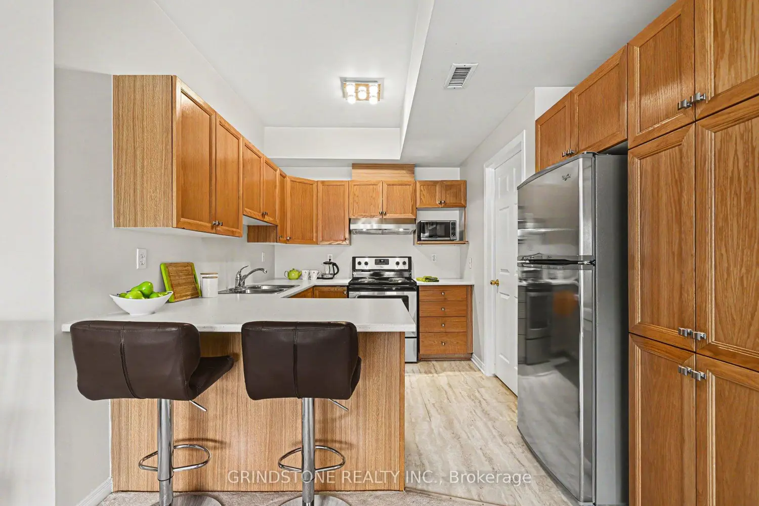 Additional image 10 of 100 Robson Court