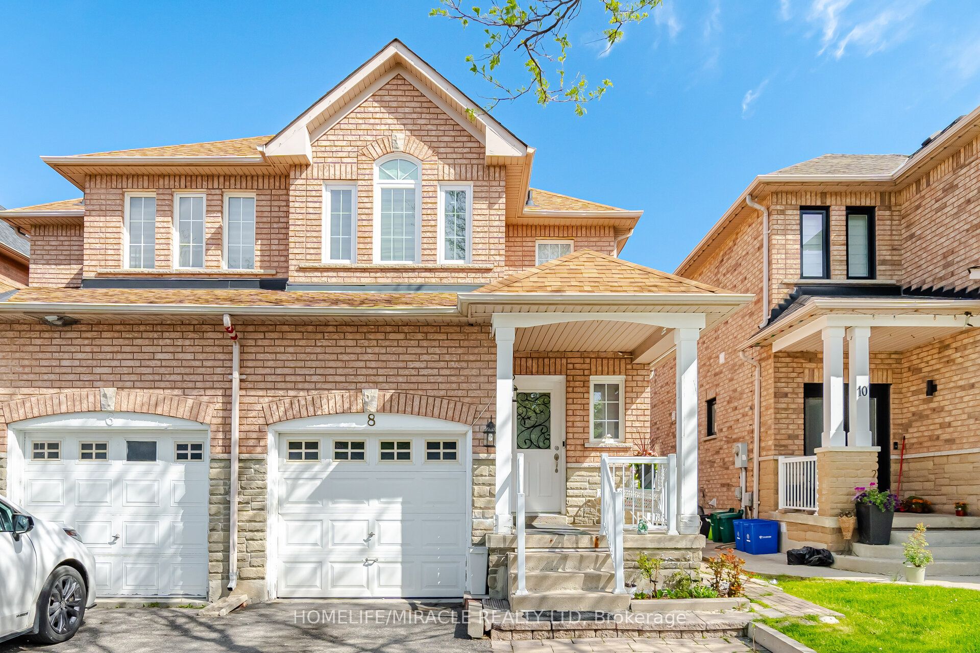 8 Nasir Crescent, Vaughan, ON, L6A 3B3